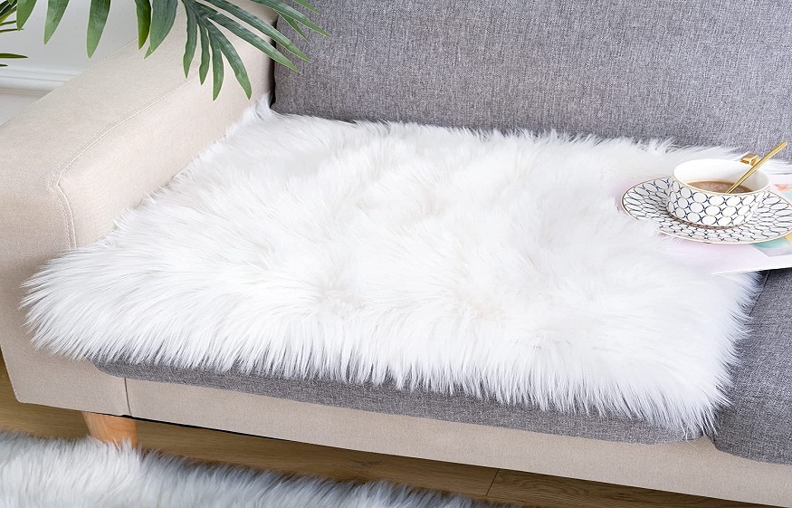 Benefits of Having Sheepskin Rugs in your Home