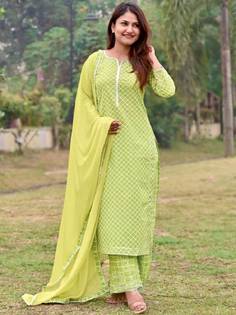 Exploring The Comfort of Cotton Kurta Sets